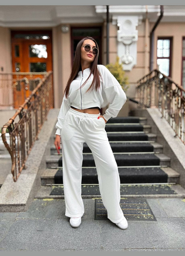 Спортивний молочний костюм 2-ка