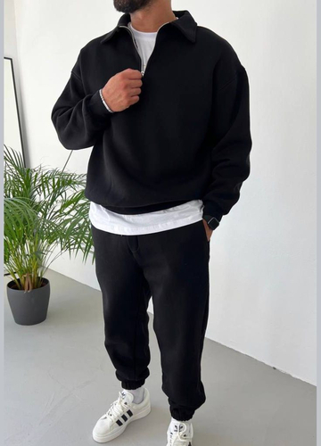 Чоловічий спортивний костюм